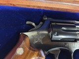 SMITH & WESSON M-19 COMMEMORITIVE - 2 of 4