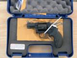 SMITH & WESSON Mod. 637 BLACKENED STAINLESS - 1 of 2