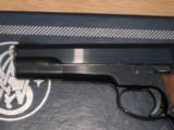 SMITH & WESSON Mod. 52-2, MINT CONDITION - 3 of 15