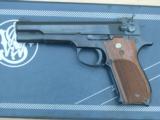 SMITH & WESSON Mod. 52-2, MINT CONDITION - 1 of 15