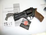 Chiappa model 40 SAR....hi quality made in ItalyNIB - 1 of 3