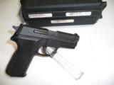 Sig SauerP229R Tac Pack .40 S&WAs new in box 99%- 2 of 5