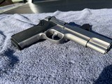 Smith & Wesson 1006 Stainless 5