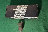 Smith & Wesson M60 (SS) w/Matching Box & Tools - 4 of 10