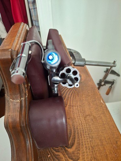 S & W Model 10-5 (1949) - Image 5 of 9