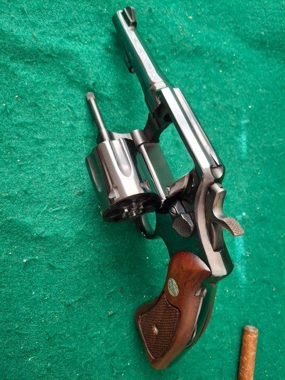 S & W Model 10-5 (1949) - Image 3 of 9