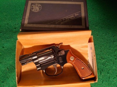 Smith & Wesson M-36 (abt 1968) - Image 1 of 7
