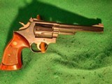 Smith & Wesson M-19 Cal .357 - Image 1 of 9