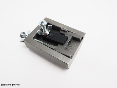 Giuliani locking block fixture for Perazzi MX