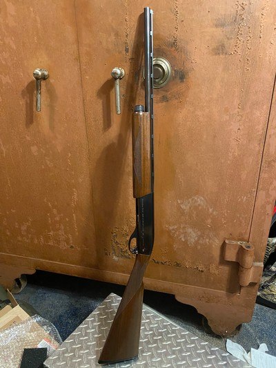 Remington 1100 quail special.Near new - Image 1 of 6