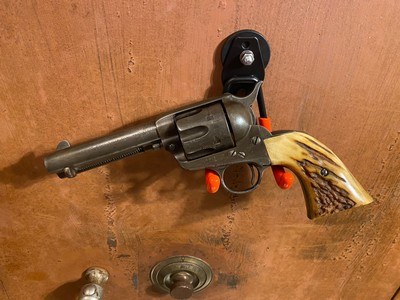 Colt SAA 44-40 Circa 1900 - Image 1 of 6