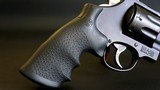 Smith & Wesson Performance Center S&W M&P R8 327 357 Magnum 170292 - 8 of 20
