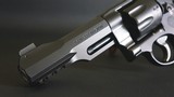 Smith & Wesson Performance Center S&W M&P R8 327 357 Magnum 170292 - 5 of 20