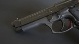 Beretta 96 40S&W - Pristine Condition - 3 Magazines - 7 of 13