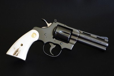 1981 Royal Blue 4” Colt Python ~ Blue Stag Grips ~ Bucheimer Shoulder Rig - Image 3 of 20