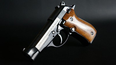 Beretta Model 84 1980s Made in ITALY .380 ACP - Excellent Condition in the Box - Image 4 of 10