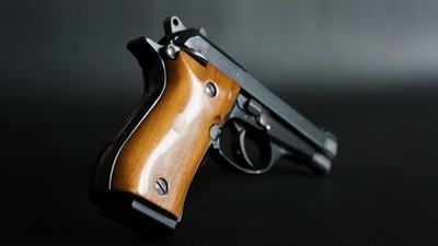 Beretta Model 84 1980s Made in ITALY .380 ACP - Excellent Condition in the Box - Image 6 of 10