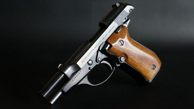 Beretta Model 84 1980s Made in ITALY .380 ACP - Excellent Condition in the Box - Image 8 of 10