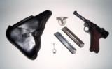 KU (LUFTWAFFE) GERMAN LUGER RIG W/ 2 MATCHING # MAGAZINES - 1 of 11