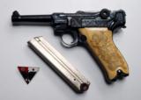 DWM PRESENTATION GERMAN LUGER / MINT / W/ DISPLAY CASE - 2 of 10