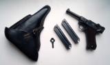 1940 CODE 42 NAZI GERMAN LUGER RIG W/ 2 MATCHING # MAGAZINE - 1 of 10
