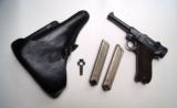 1916 DWM MILITARY GERMAN LUGER RIG WITH 2 MATCHING # MAGAZINES - 1 of 9