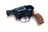 SMITH & WESSON - AIR WEIGHT - SNUB NOSE - MODEL 38 REVOLVER WITH ORIGINAL BOX - 4 of 10
