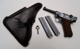 1938 S/42 (MAUSER) MILITARY GERMAN LUGER RIG WITH 2 MATCHING NUMBERED MAGAZINES - 1 of 10