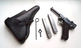 G DATE (1935) NAZI MILITARY GERMAN LUGER RIG WITH 2 MATCHING NUMBERED MAGAZINES - 1 of 11