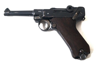 G DATE MILITARY GERMAN LUGER WITH MATCHING MAGAZINE - Image 1 of 9