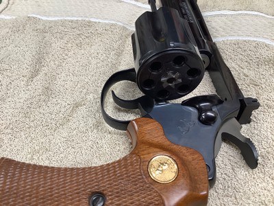 Colt Diamondback 4” 22lr - Image 5 of 12