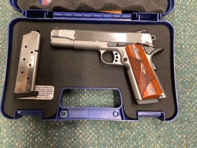 Smith Wesson 1911E - Image 1 of 11