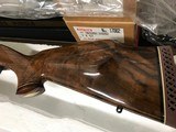 Weatherby Mark V Deluxe .300 wby mag 24" R/H Unfired Japan Mfg - 2 of 9
