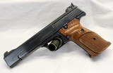 1980's Smith & Wesson MODEL 41 Semi-automatic Pistol .22lr BOX & PAPERS 99% - 5 of 15
