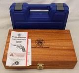 Smith & Wesson Model 29-10 FACTORY ENGRAVED .44 Magnum PRESENTATION CASE - 2 of 15