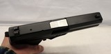 Heckler & Koch USP semi-automatic pistol .45ACP Box Manual - 10 of 14