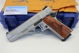 Smith & Wesson SW1911 pistol FACTORY MACHINE ENGRAVED Unused PRESENTATION CASE - 2 of 11