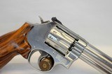 Smith & Wesson MODEL 617-6 Double Action Revolver .22LR Stainless Steel - 7 of 13