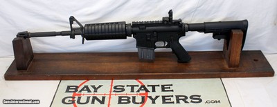 COLT M4 CARBINE AR-15 semi-auto rifle 5.56mm (2) 10rd Mags