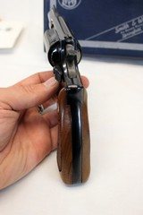 Smith & Wesson MODEL 36 (No Dash) revovler .38Spl BOX & MANUAL Clean & Excellent - 10 of 11