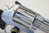 Smith & Wesson MODEL 500 Revolver 4
