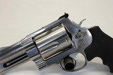 Smith & Wesson MODEL 500 Revolver 4