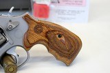 Smith & Wesson 686-6 PERFORMANCE CENTER 7-Shot Revolver .357 Magnum BOX & MANUAL - 3 of 10
