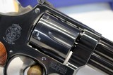 UNUSED Smith & Wesson MODEL 29-10 Revovler .44 Magnum Case, Manual & Keys - 11 of 15