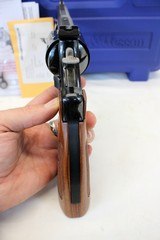 UNUSED Smith & Wesson MODEL 29-10 Revovler .44 Magnum Case, Manual & Keys - 14 of 15