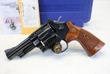 UNUSED Smith & Wesson MODEL 29-10 Revovler .44 Magnum Case, Manual & Keys - 2 of 15
