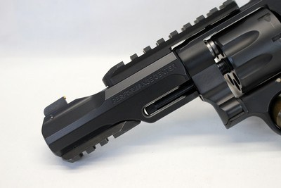 Smith & Wesson MODEL 327 TRR8 Performance Center Revolver .357 Mag CASE & MANUAL - Image 2 of 13