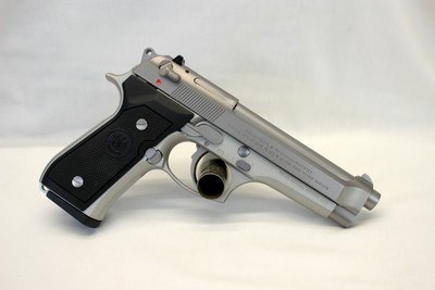 Beretta MODEL 92FS INOX Stainless Steel semi-auto pistol 9mm UNUSED Box Manual - Image 6 of 12