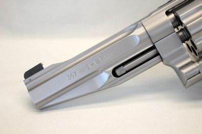 Smith & Wesson MODEL 627-5 PERFORMANCE CENTER Revolver .357 Mag CASE & GRIPS - Image 6 of 14
