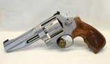 Smith & Wesson MODEL 627-5 PERFORMANCE CENTER Revolver .357 Mag CASE & GRIPS - Image 3 of 14
